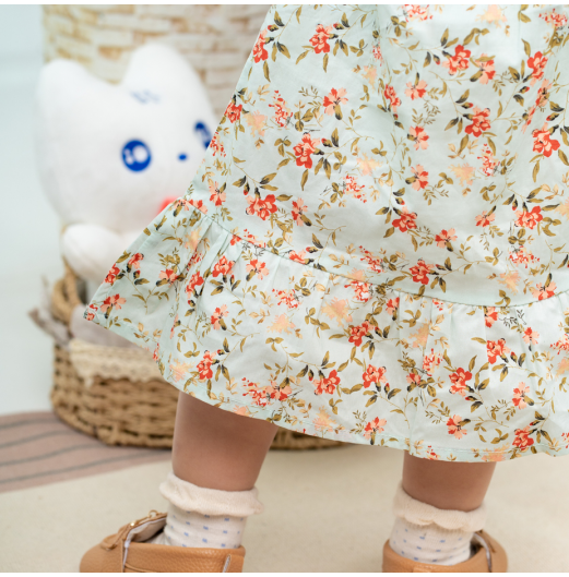 FIFFY SPRINGTIME BLOOM DRESS