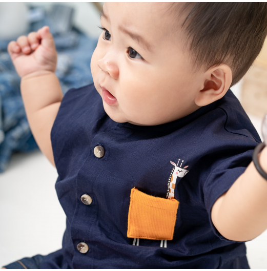 FIFFY GIRAFFE SHORT SLEEVE BOY SHIRT SUIT